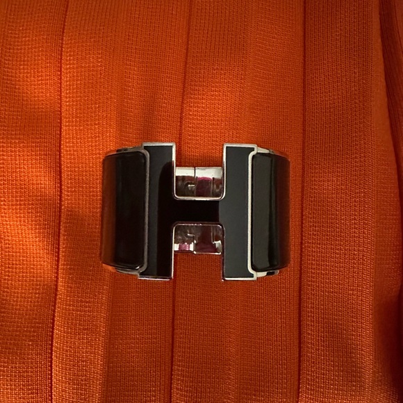 100 authentic hermes clic clac bracelate in excellent condition. - Picture 8 of 8